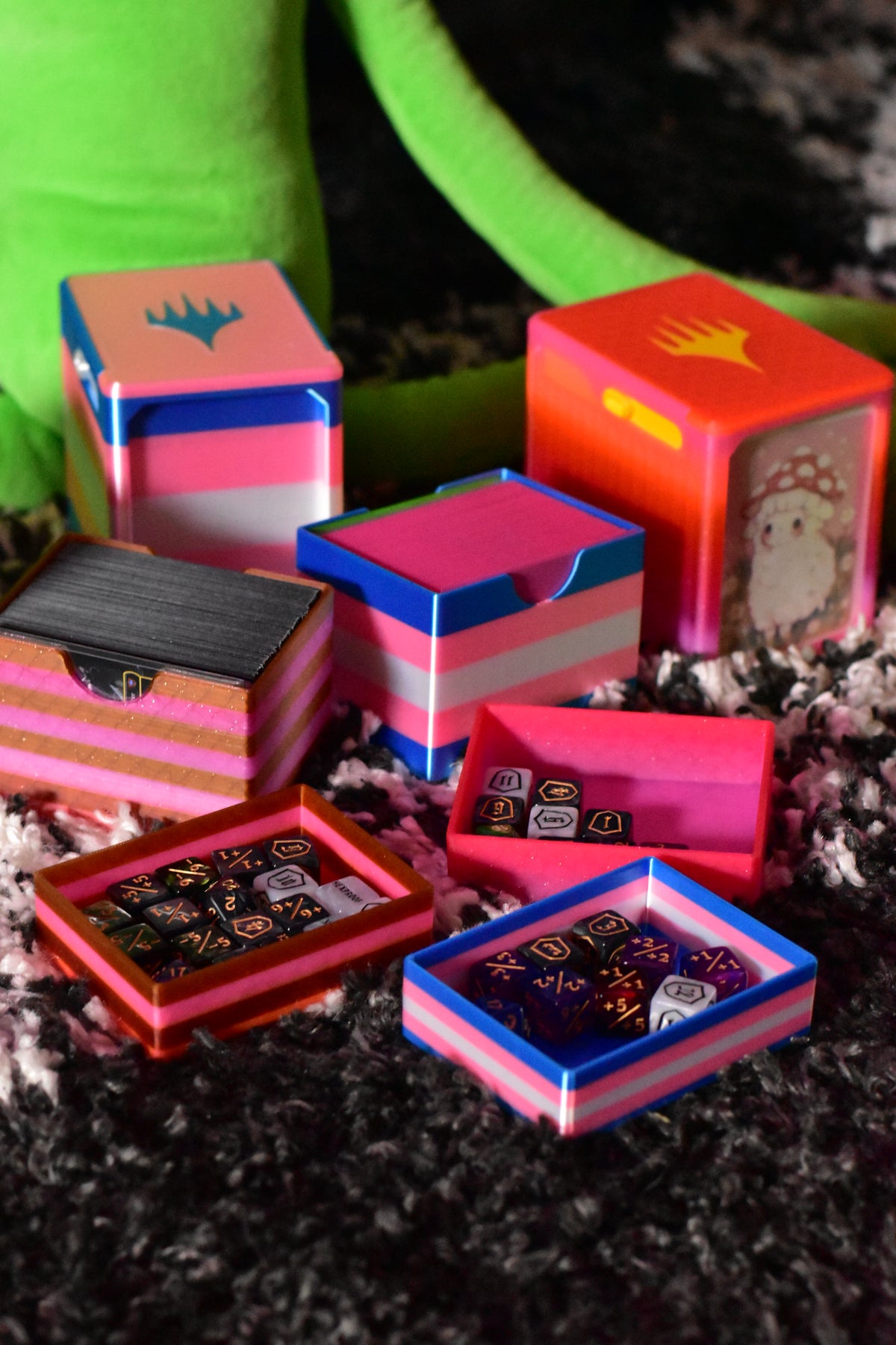 Magic Deck Box - Lockable with Tray